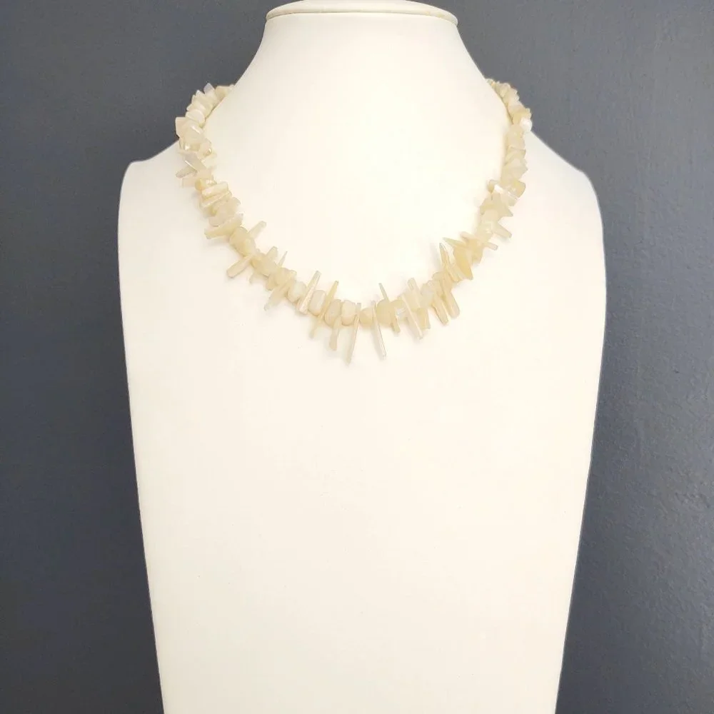 Cream shell & stone necklace